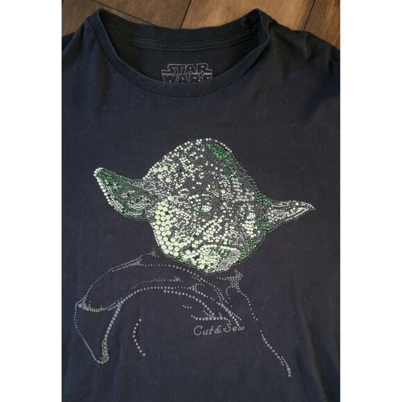 Ecko Unlimited Other - T-shirt Yoda Large Vintage Faded Graphic Star Wars Marc Ecko Cut Sew Rhinestone